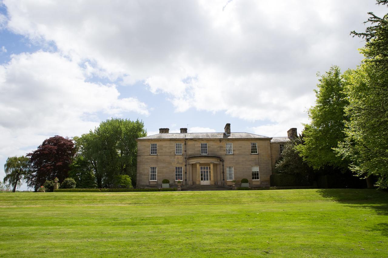 Saltmarshe Hall Bagian luar foto