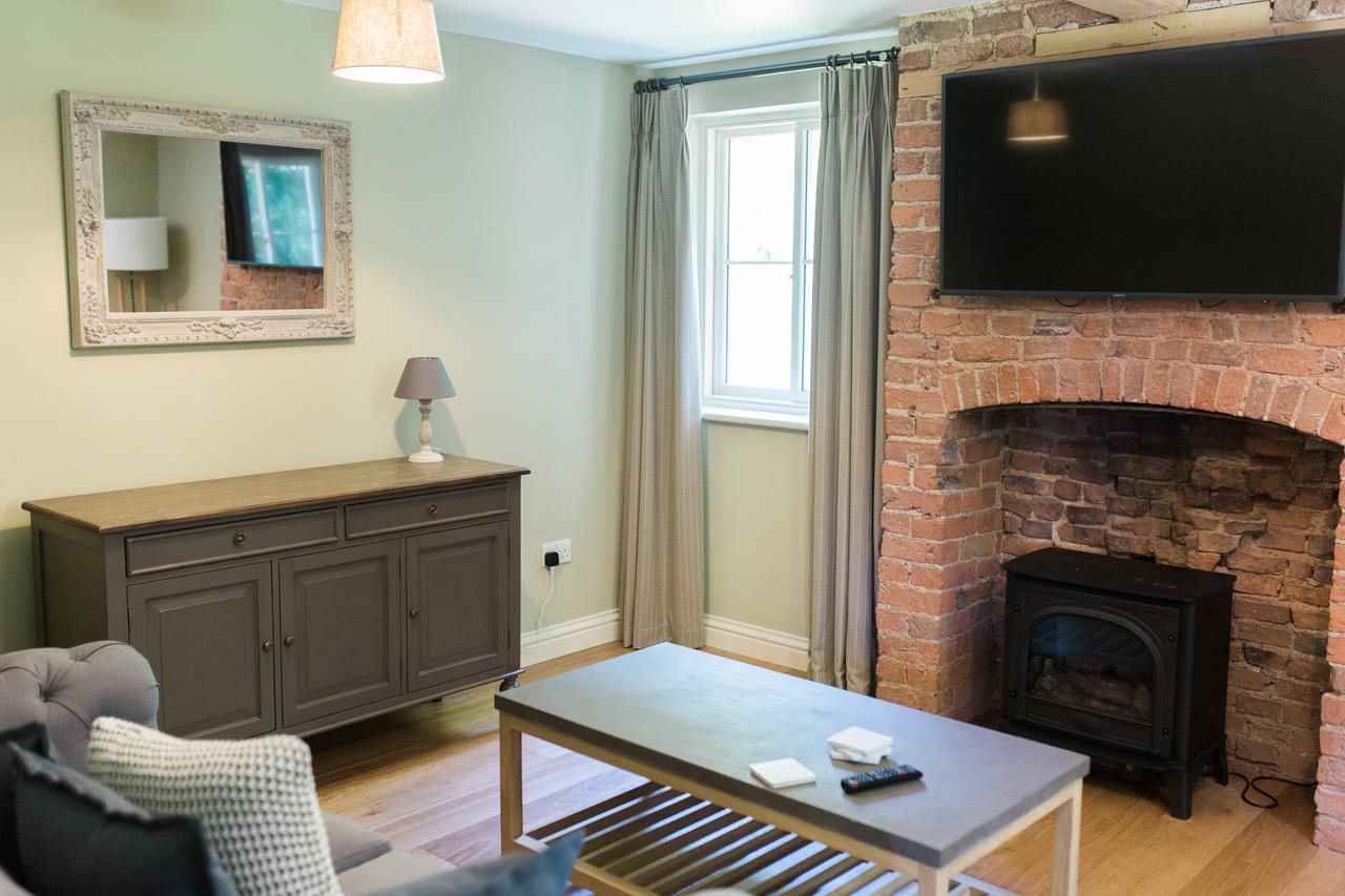 Saltmarshe Hall Bagian luar foto